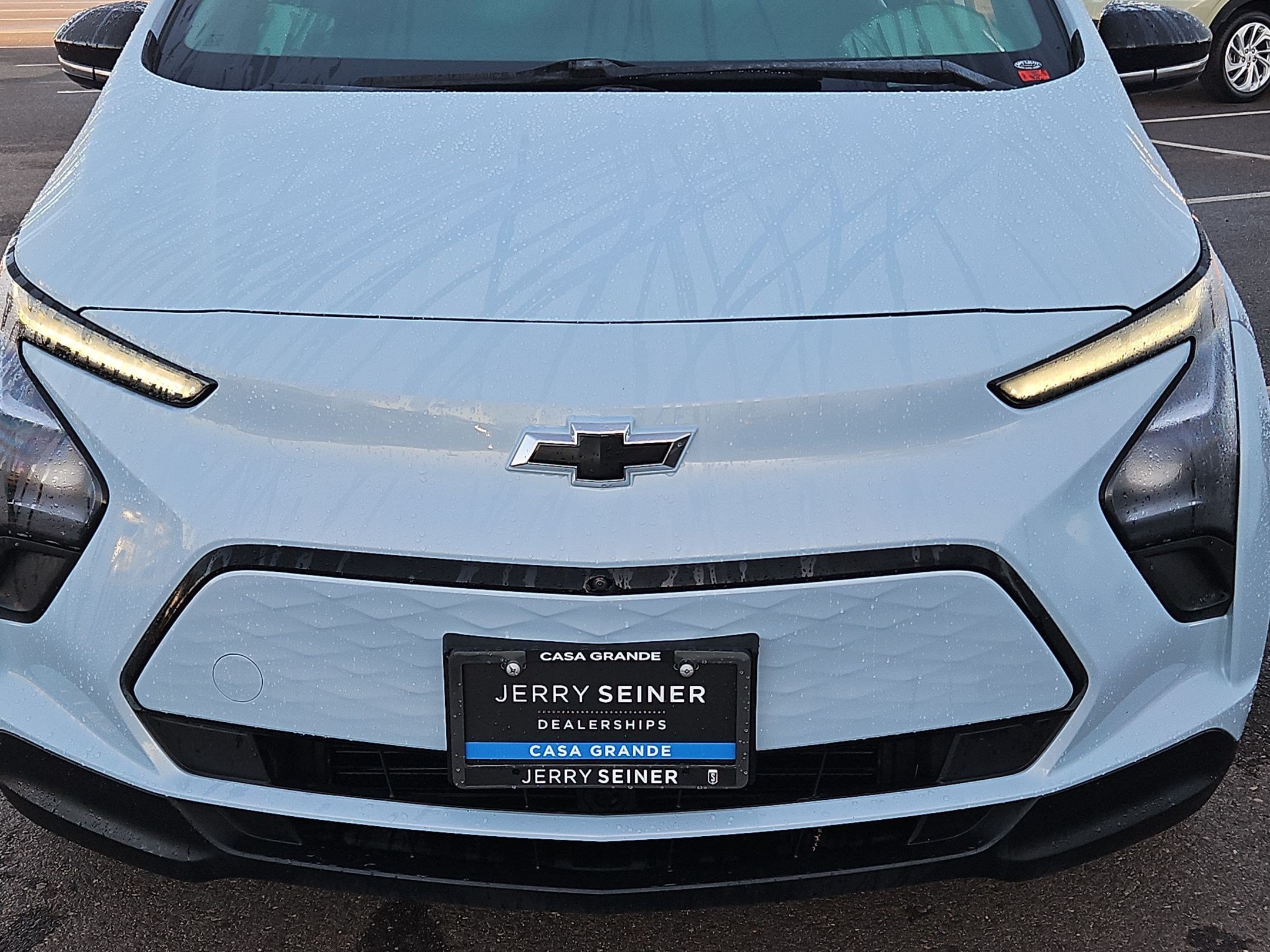 Certified 2023 Chevrolet Bolt LT w/ Infotainment Package FWD image 9
