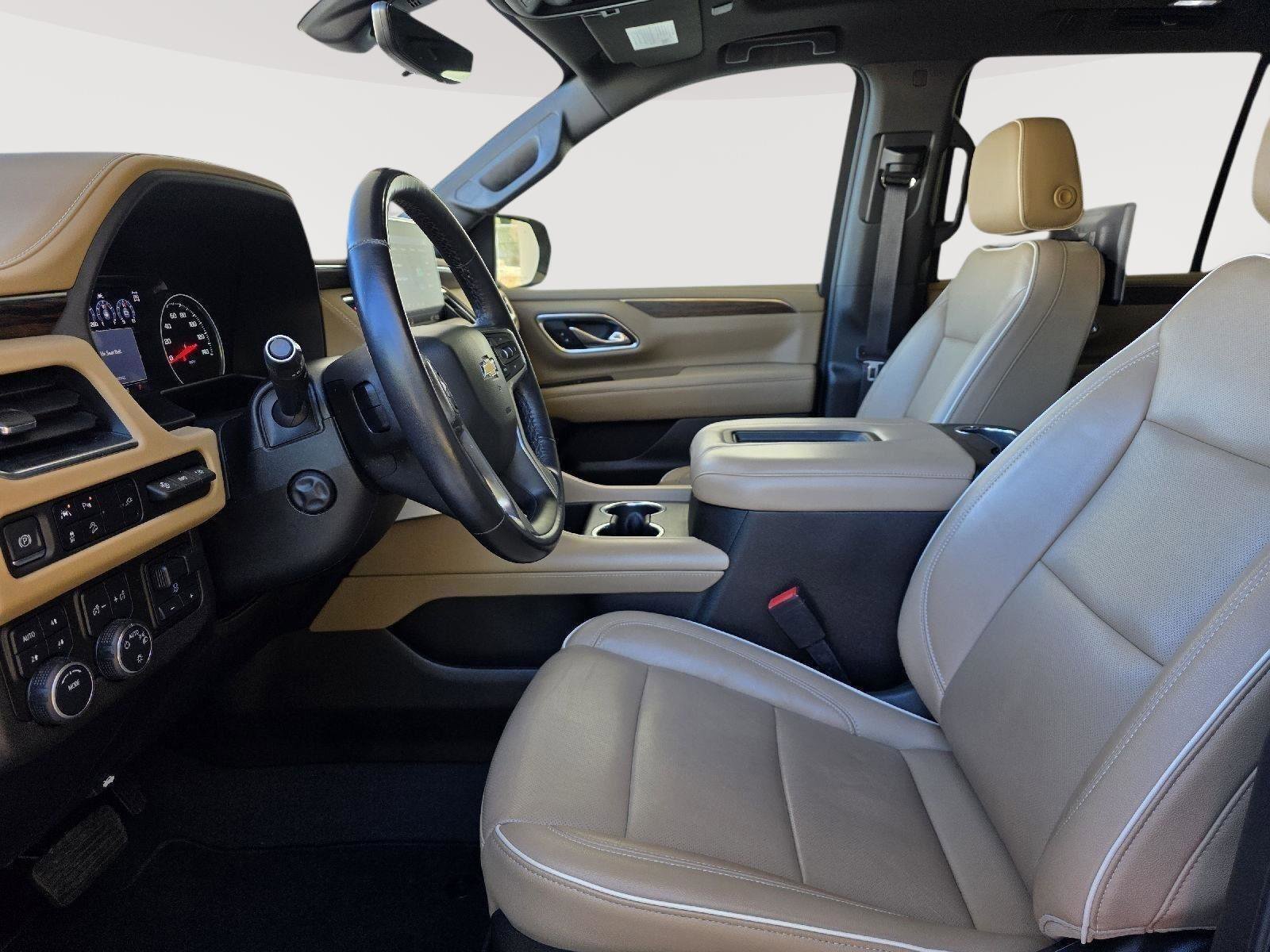 Used 2021 Chevrolet Tahoe Premier w/ Premium Package image 10