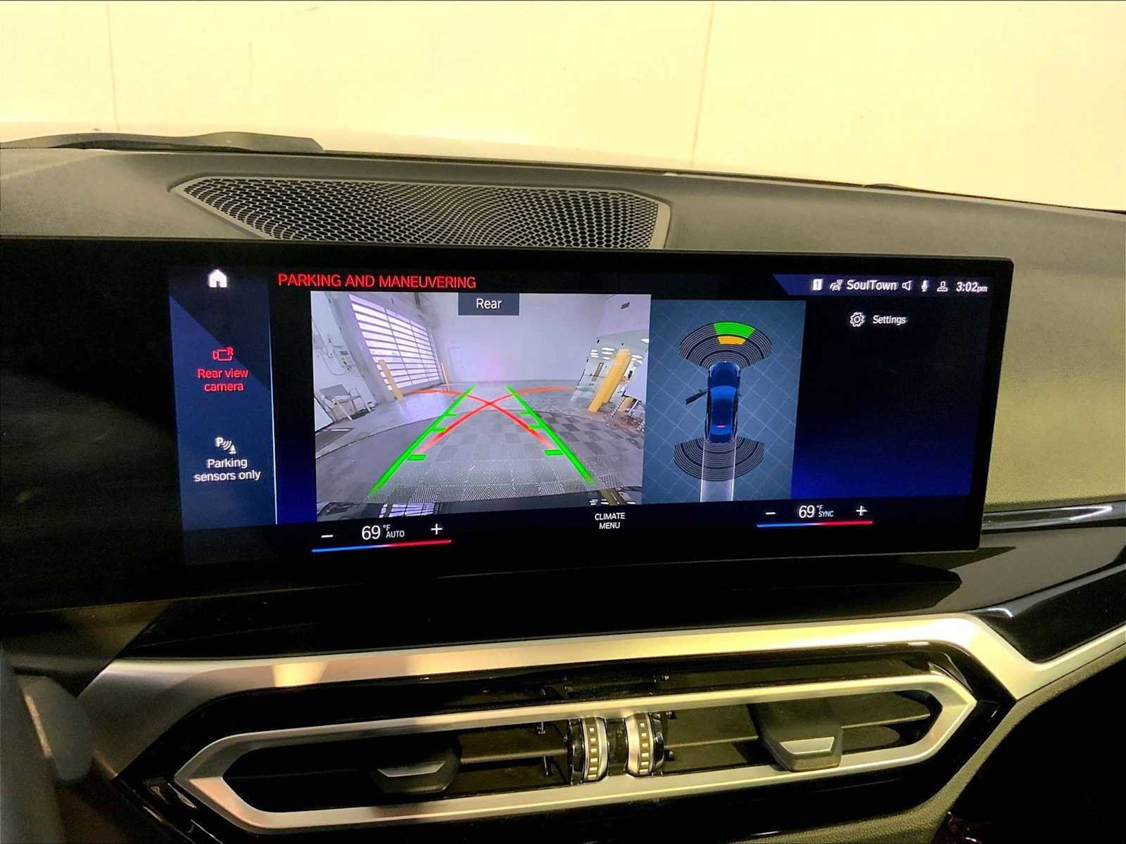 Used 2024 BMW 230i xDrive Coupe w/ Convenience Package image 31