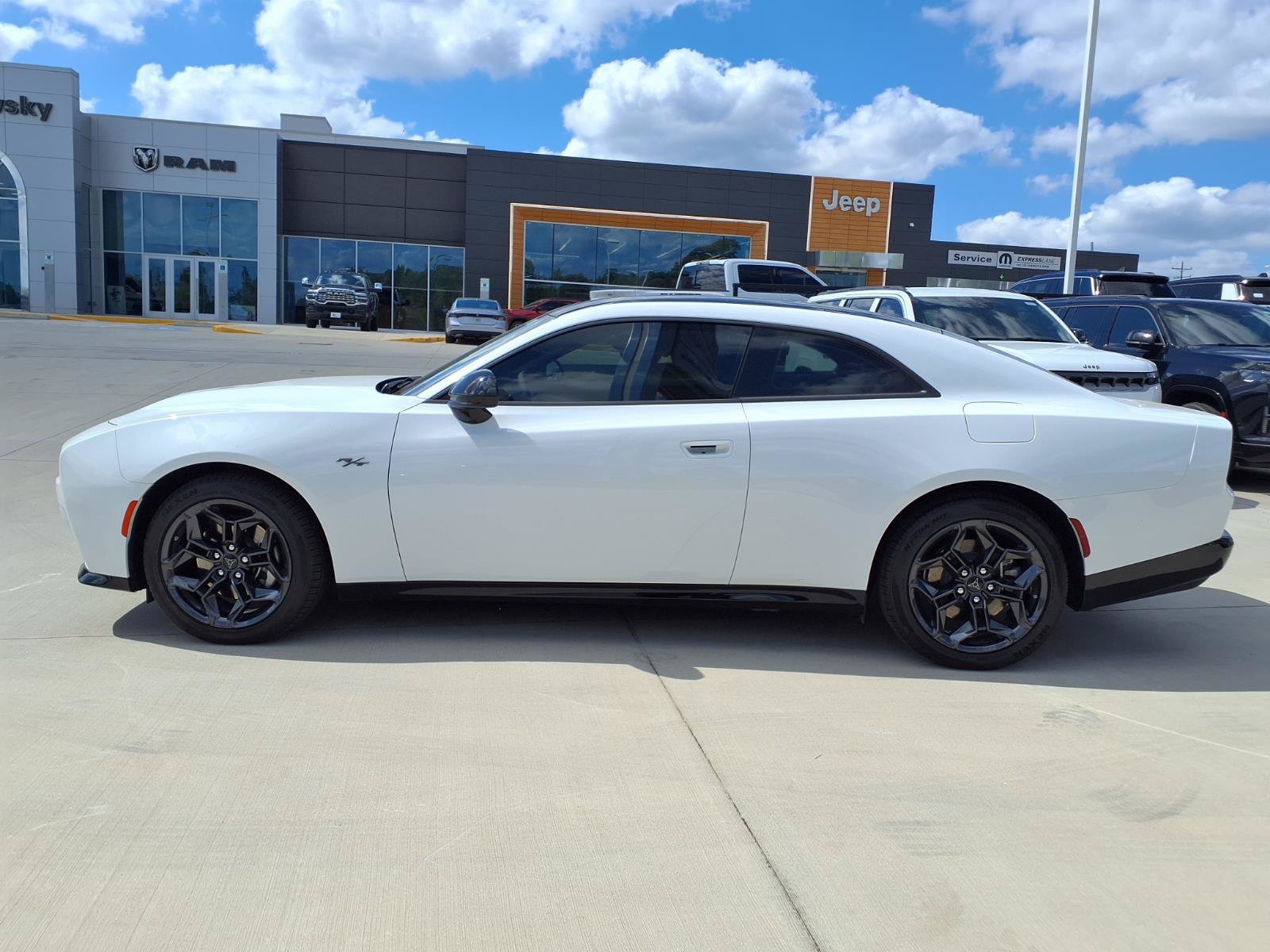 New 2026 Dodge Charger R/T w/ Blacktop Package AWD/4WD image 9