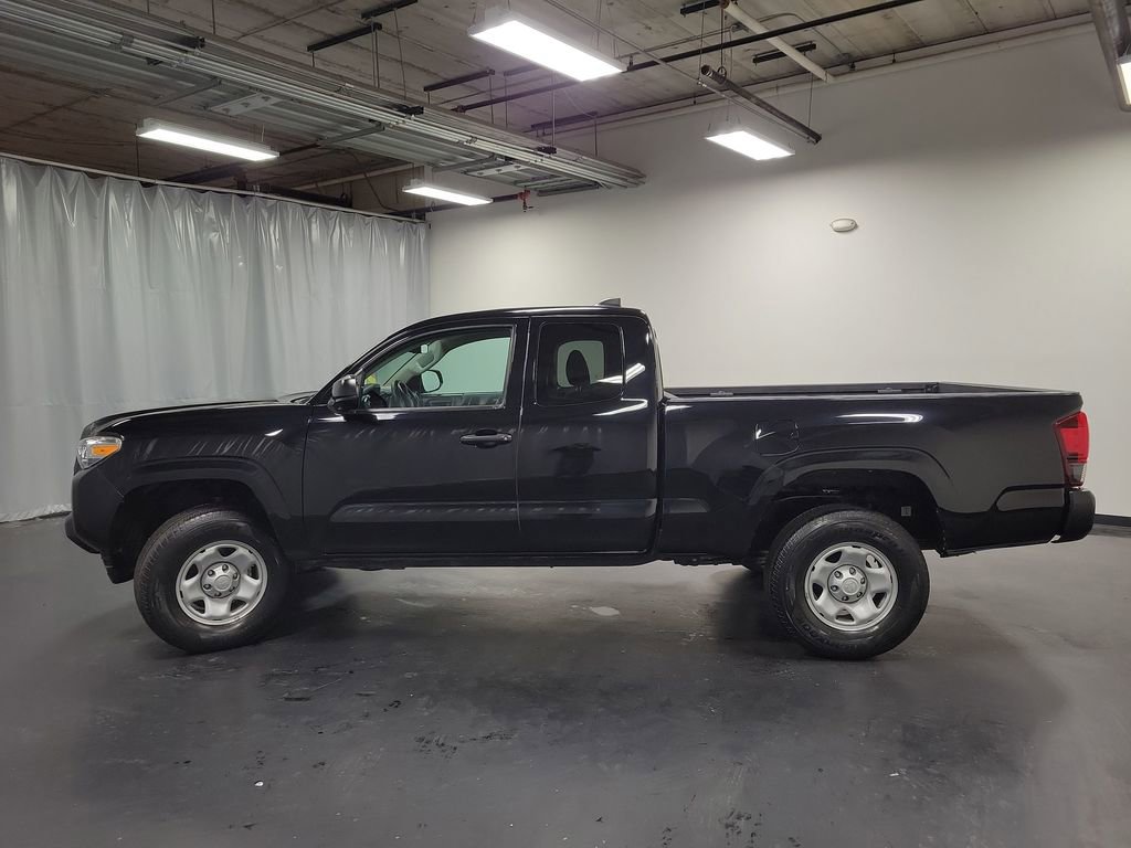 Used 2020 Toyota Tacoma SR image 5