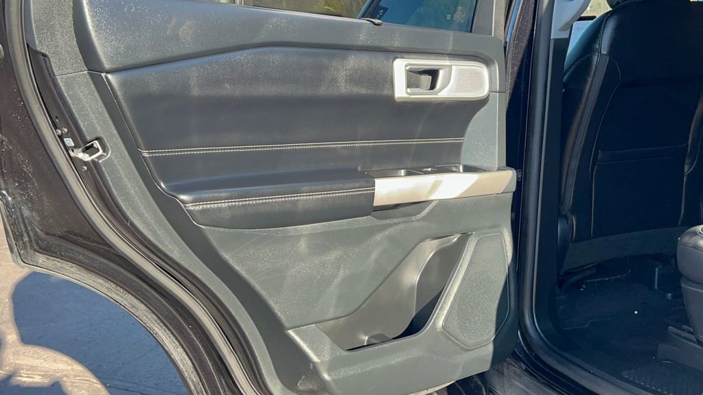 Certified 2023 Ford Explorer Limited w/ Limited Technology Package image 35