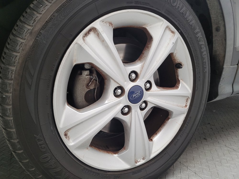 Used 2015 Ford Escape SE FWD image 31