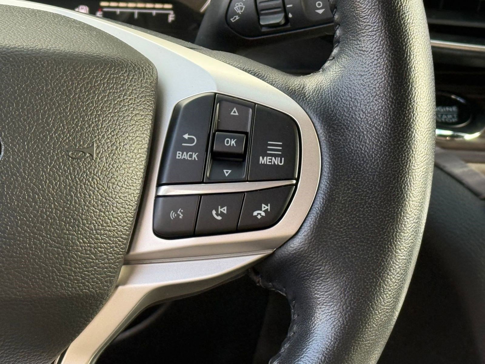 Used 2023 Ford Explorer Limited image 26