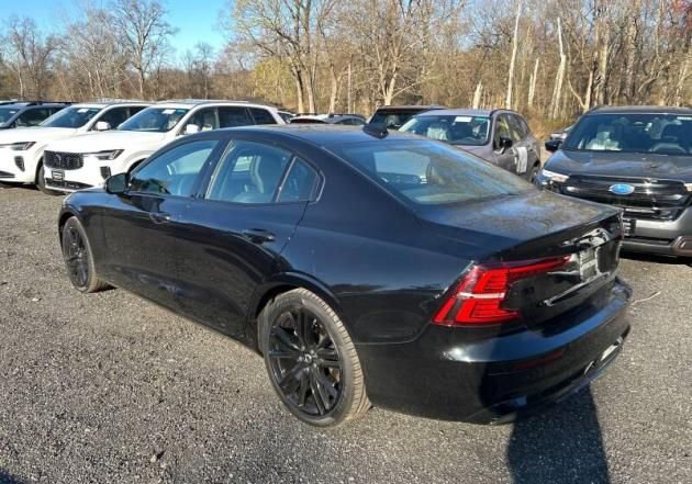 Used 2023 Volvo S60 B5 Plus w/ Climate Package image 10