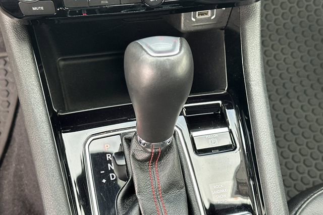 Used 2024 Jeep Compass Trailhawk image 23