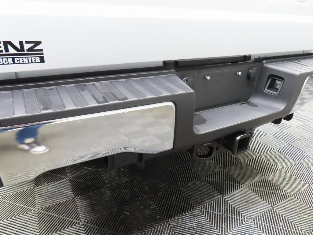 Used 2025 Ford F350 XLT AWD/4WD image 33