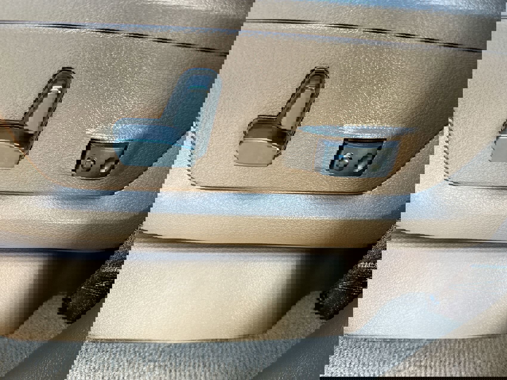 Used 2024 RAM 3500 Limited image 12