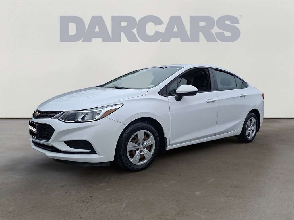 Used 2018 Chevrolet Cruze LS image 3