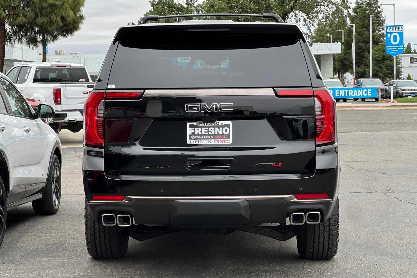 New 2026 GMC Yukon XL AT4 Ultimate AWD/4WD image 6
