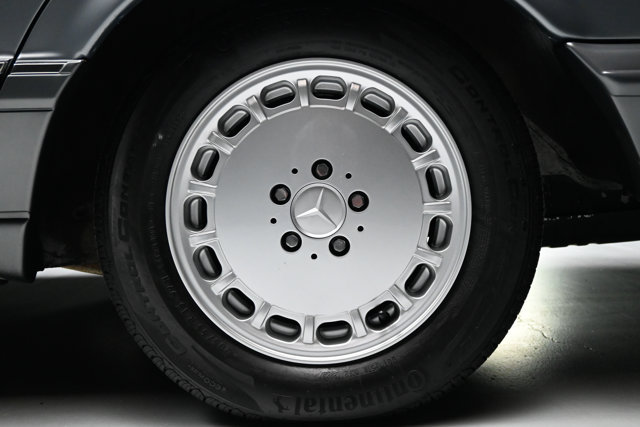 Used 1991 Mercedes-Benz 560 SEL image 31