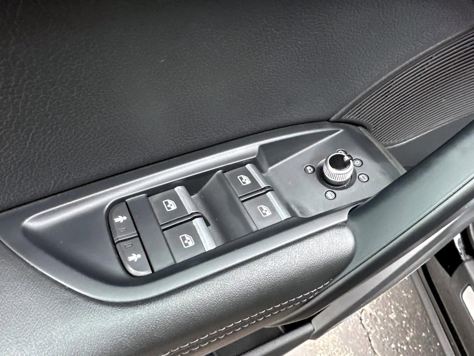 Used 2019 Audi Q5 2.0T Premium Plus w/ Premium Plus Package image 13