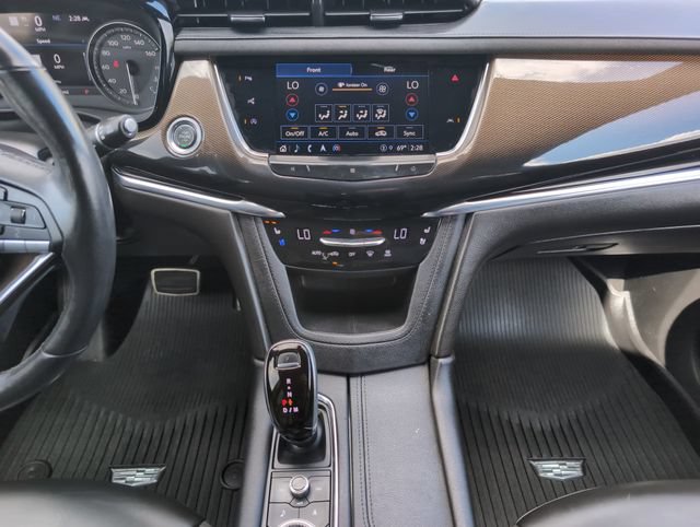 Used 2021 Cadillac XT6 Sport w/ Platinum Package AWD/4WD image 25