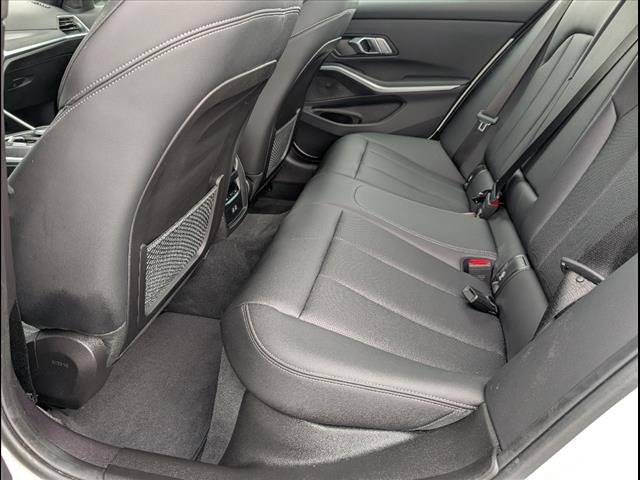 Used 2023 BMW 330e image 17