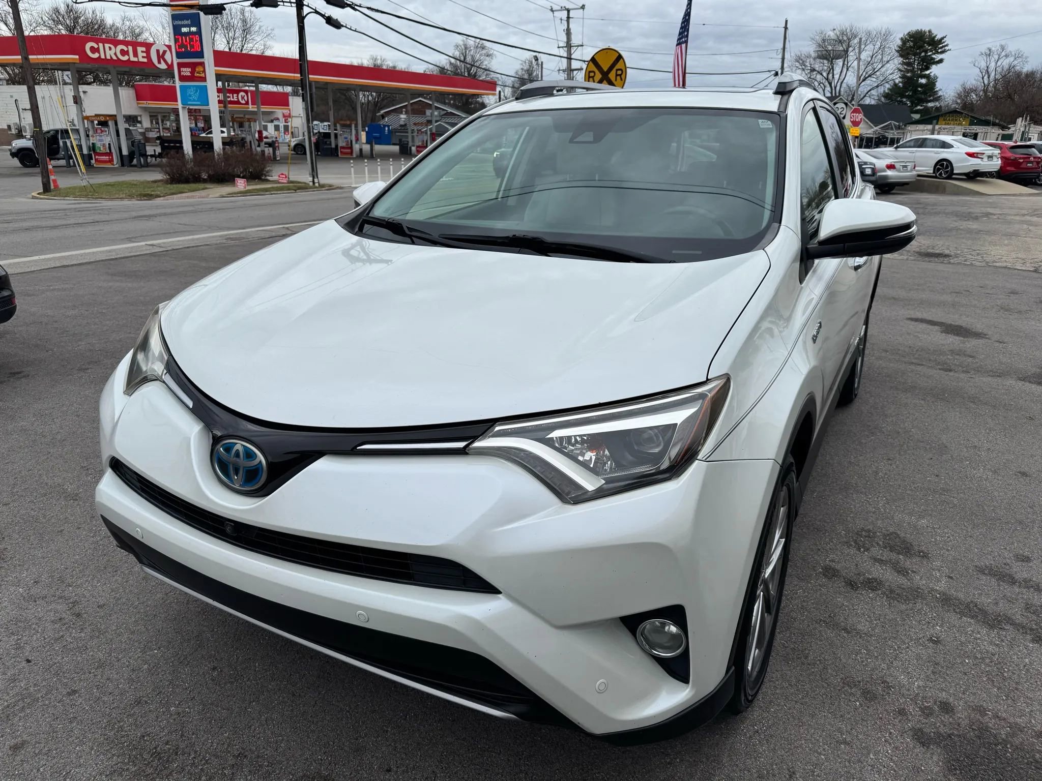 Used 2017 Toyota RAV4 Limited w/ Advanced Technology Package image 3
