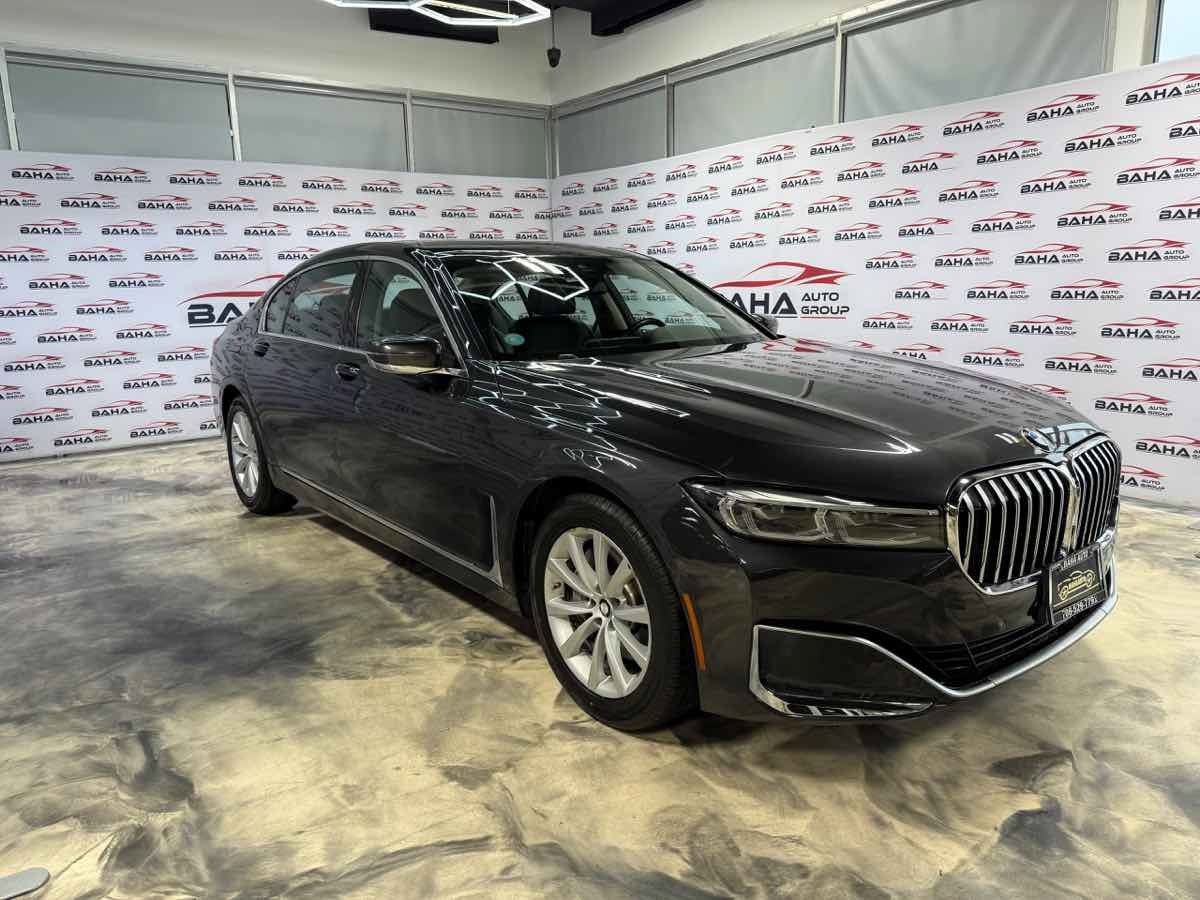 Used 2020 BMW 740i xDrive w/ Cold Weather Package AWD/4WD image 4