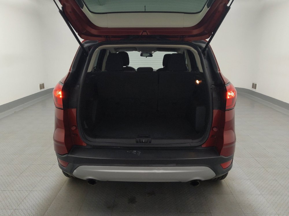 Used 2019 Ford Escape SE FWD image 29