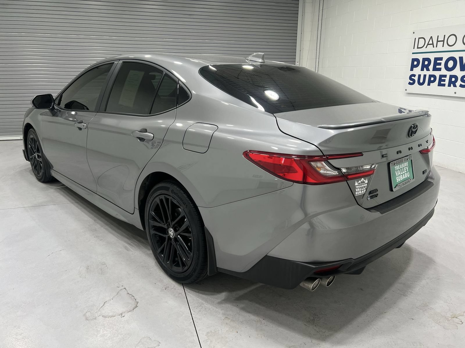 Used 2025 Toyota Camry SE w/ Multimedia Upgrade Package AWD/4WD image 6