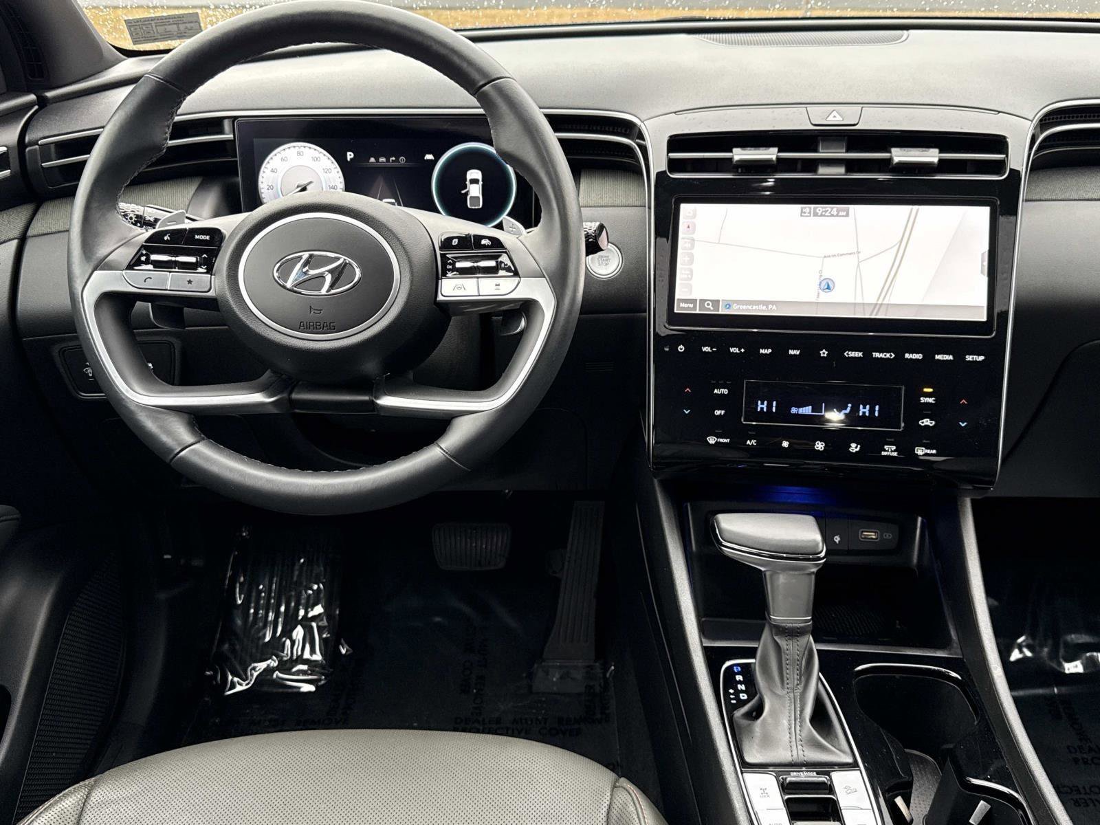 Used 2022 Hyundai Santa Cruz Limited image 2