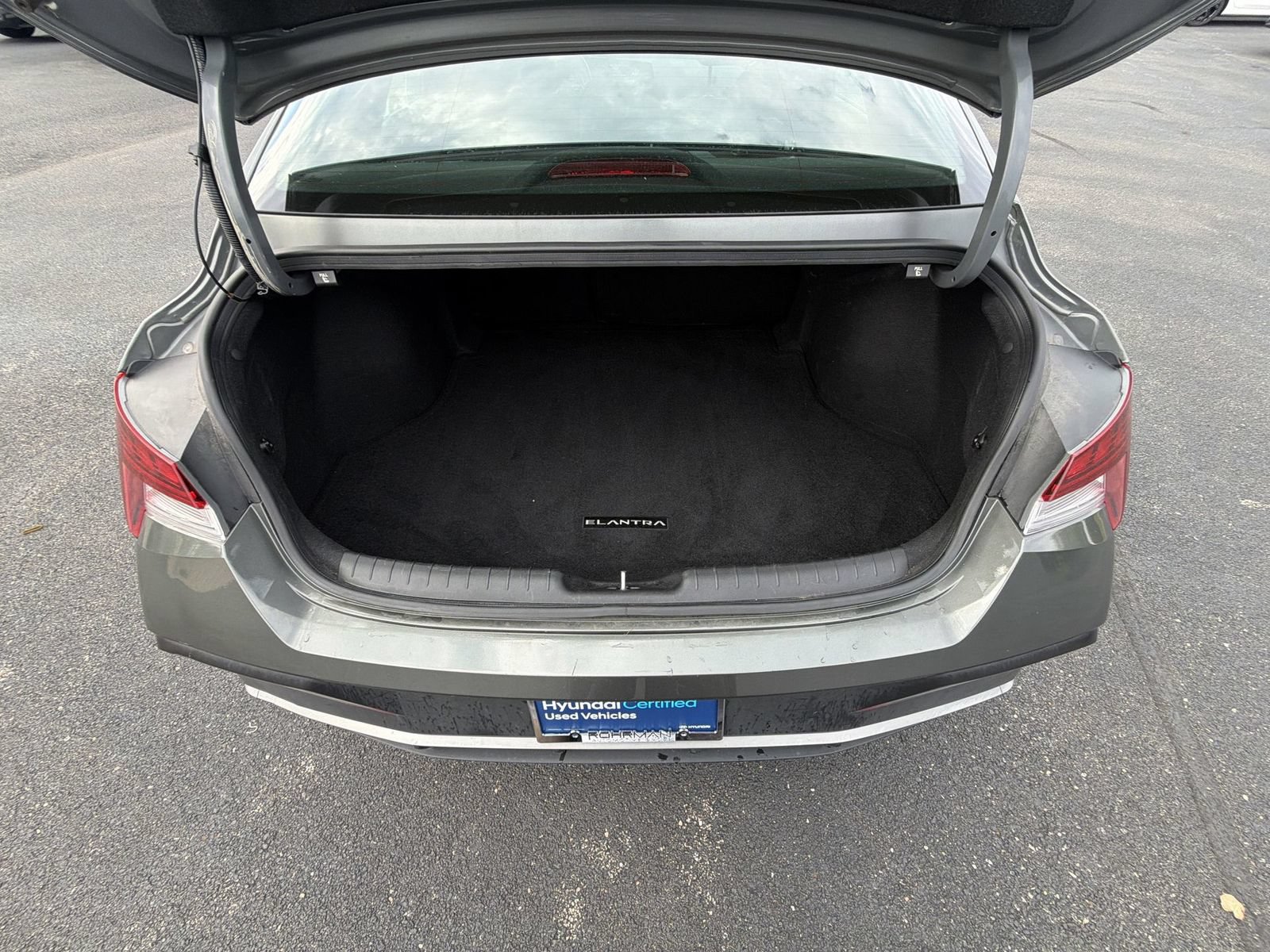 Certified 2026 Hyundai Elantra SEL Sport Premium FWD image 26