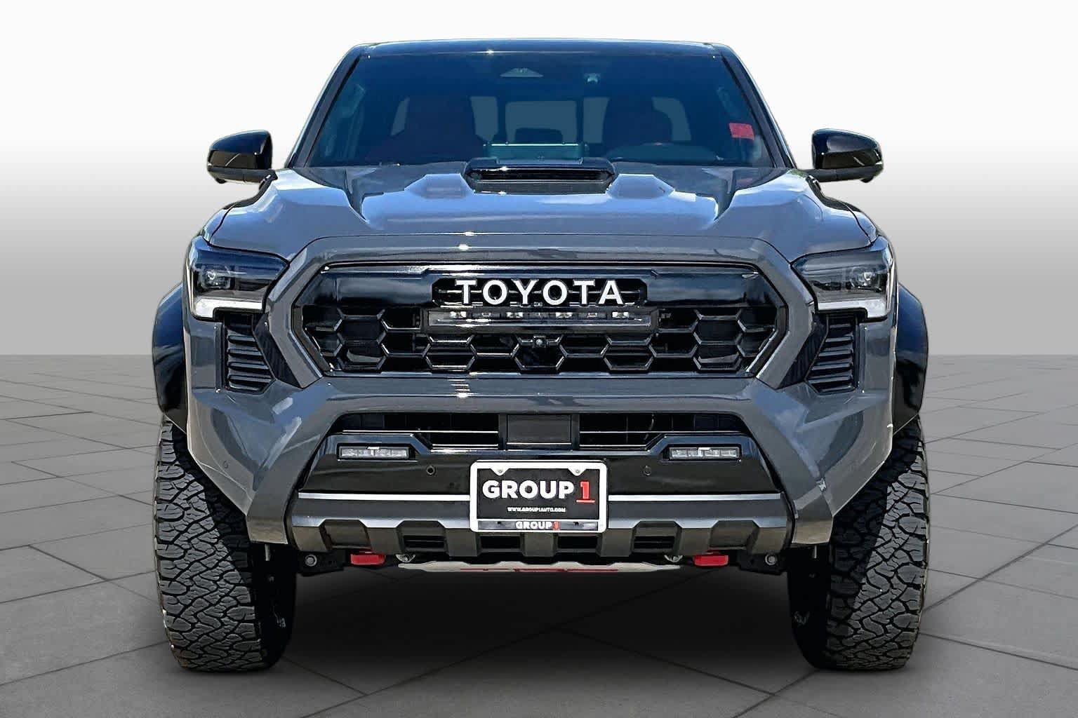 Used 2025 Toyota Tacoma TRD Pro AWD/4WD image 4