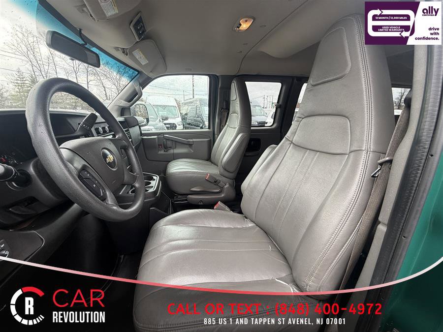 Used 2019 Chevrolet Express 3500 LS RWD image 9