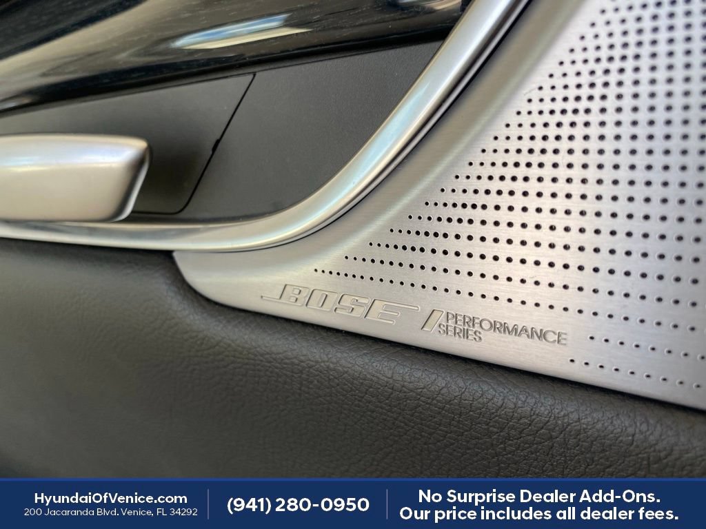Used 2025 Cadillac XT5 Premium Luxury FWD image 10