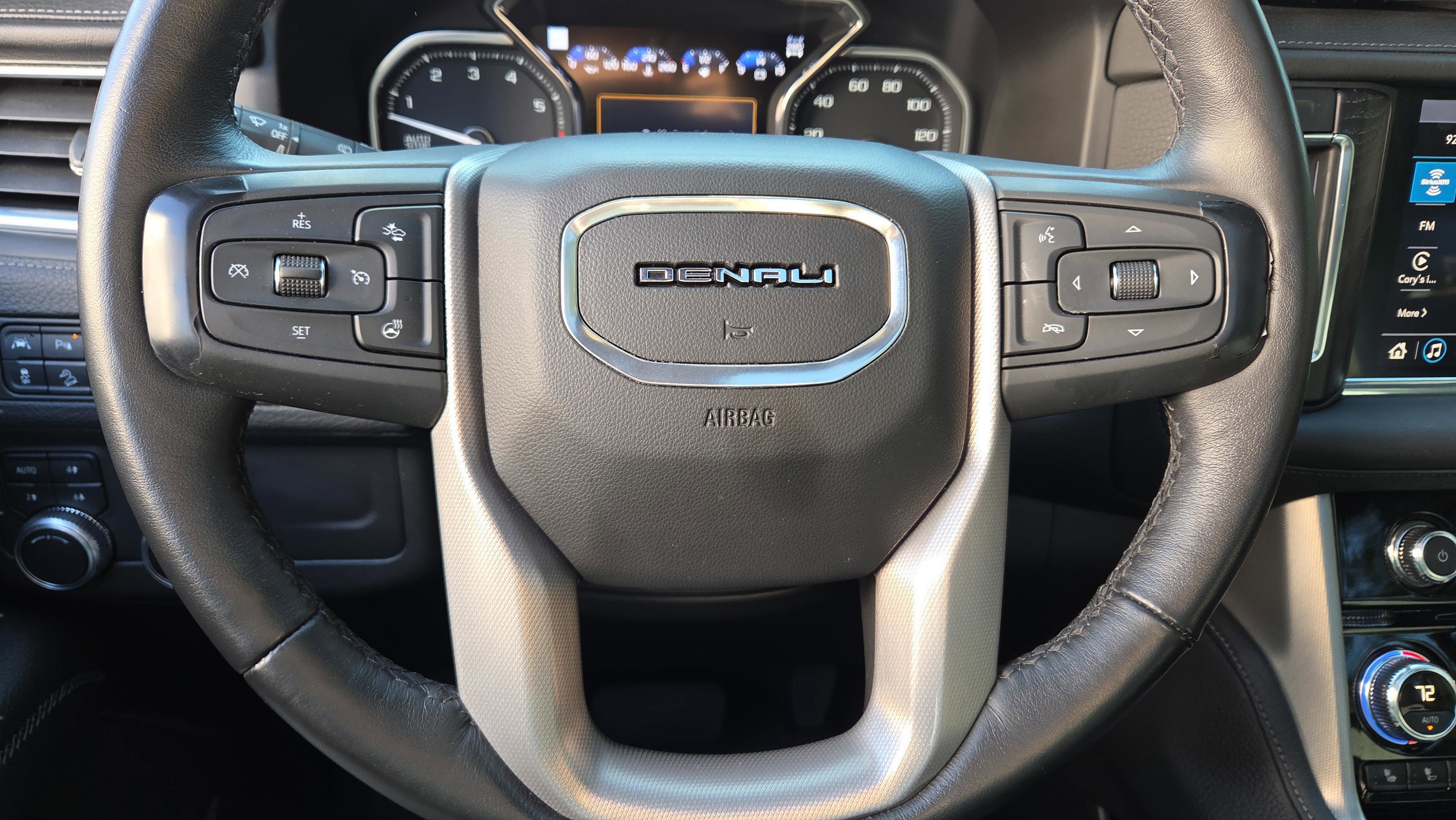 Used 2021 GMC Yukon Denali w/ Denali Premium Package image 14