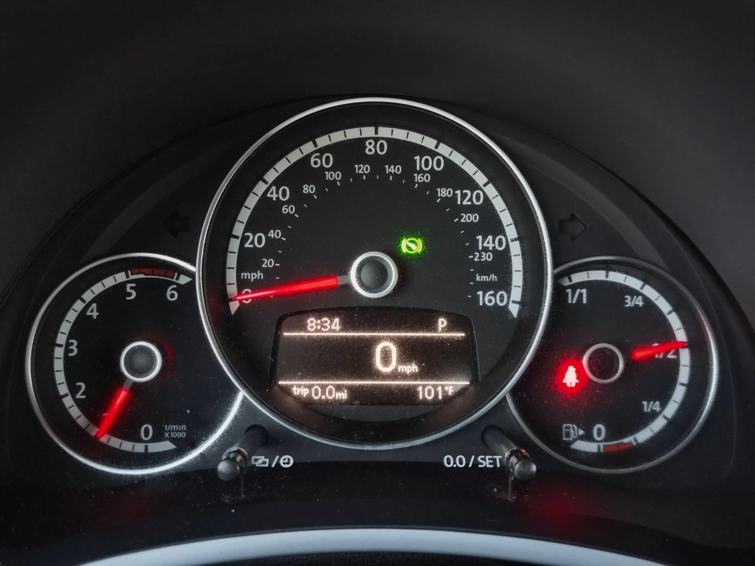Used 2013 Volkswagen Beetle TDI FWD image 23