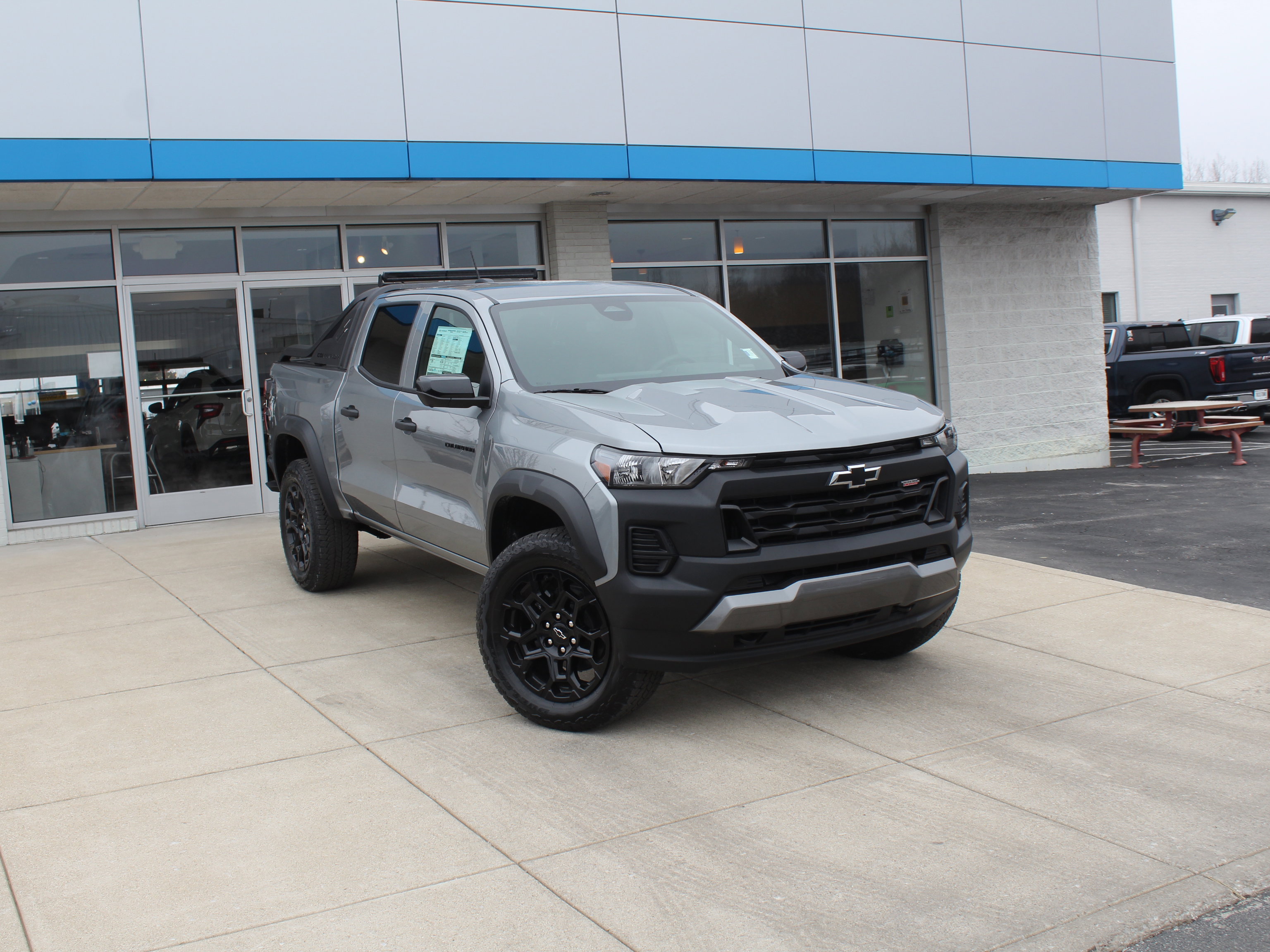 New 2026 Chevrolet Colorado Trail Boss w/ Midnight Edition image 2