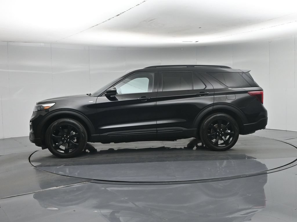Certified 2023 Ford Explorer ST-Line w/ Class IV Trailer Tow Package RWD image 30