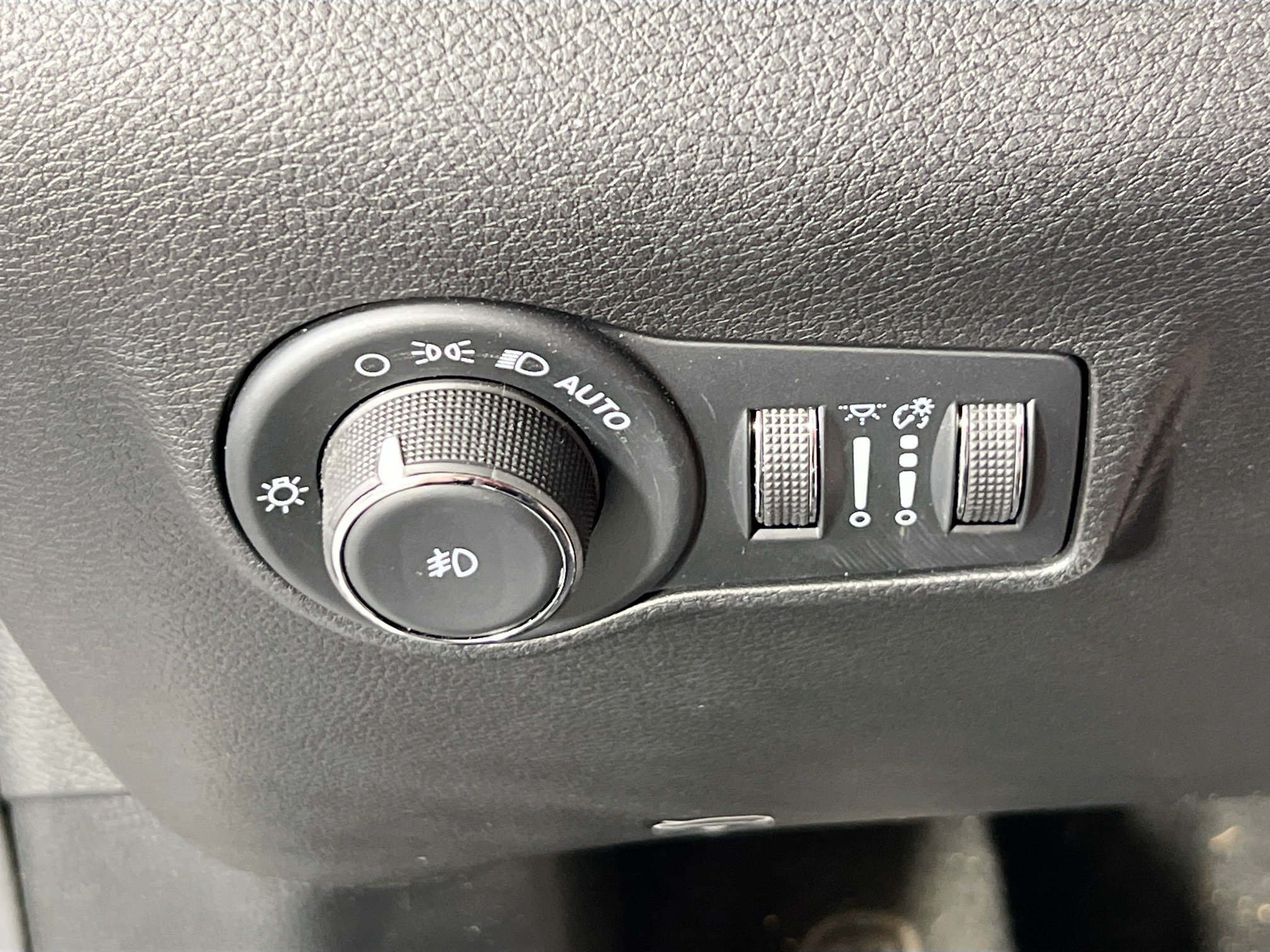 Used 2022 Jeep Compass Limited AWD/4WD image 10