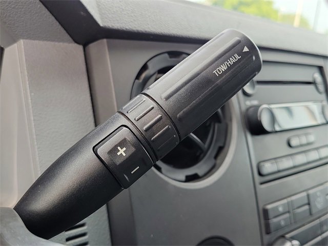 Used 2015 Ford F550 2WD Regular Cab Super Duty image 18