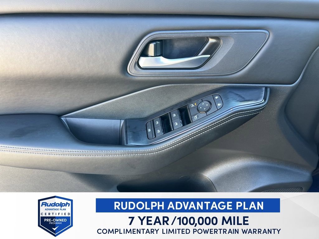 Used 2025 Nissan Rogue SV image 19