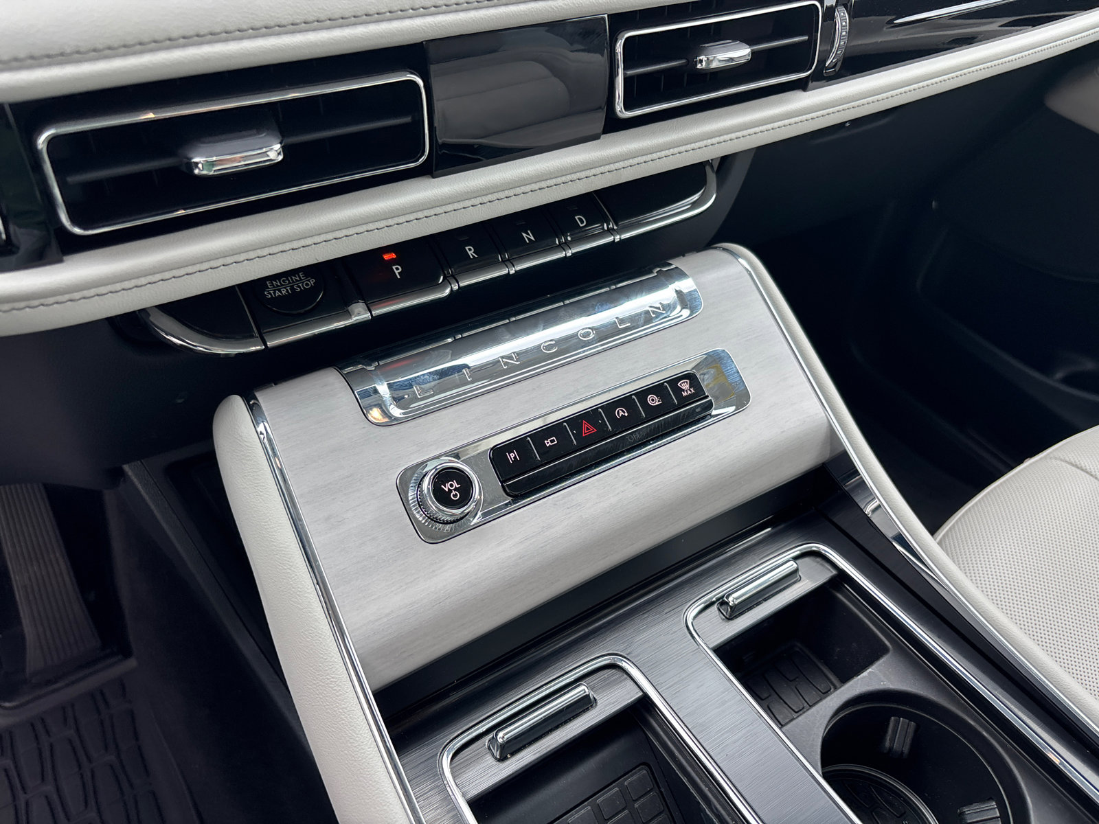 New 2025 Lincoln Aviator Reserve w/ Illumination Package image 24