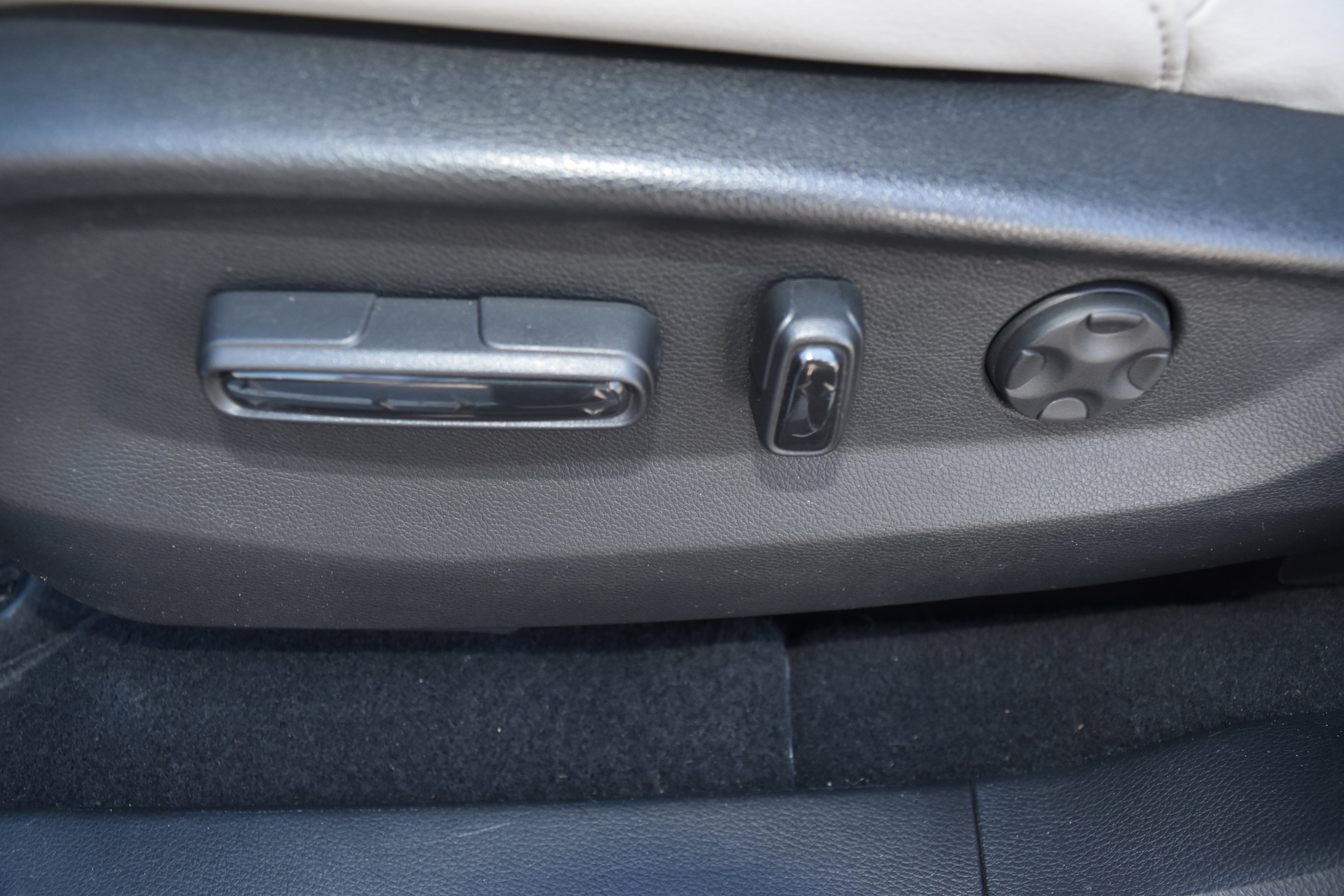Certified 2018 Honda CR-V Touring image 14