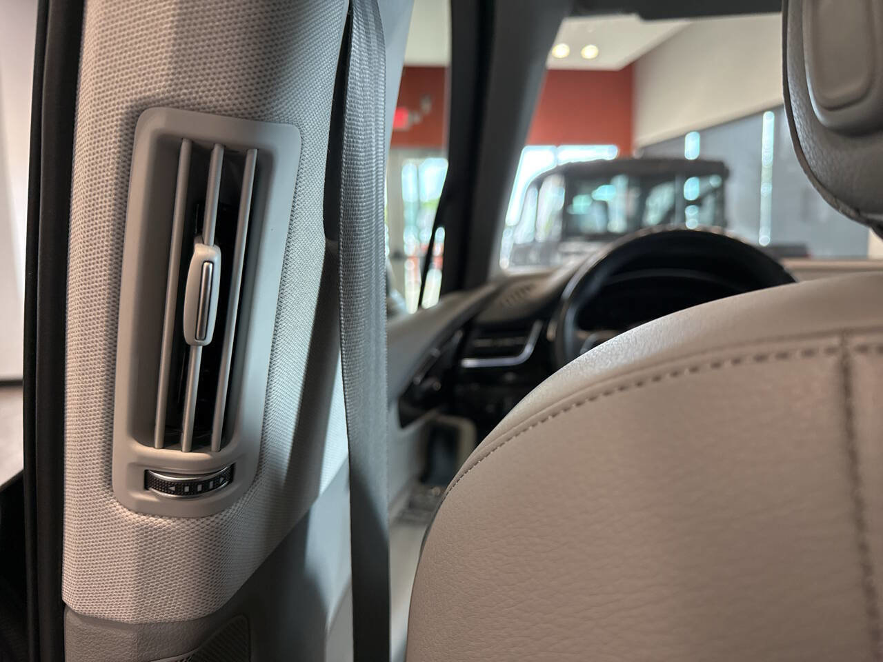 Used 2017 Audi Q7 3.0T Premium Plus image 29