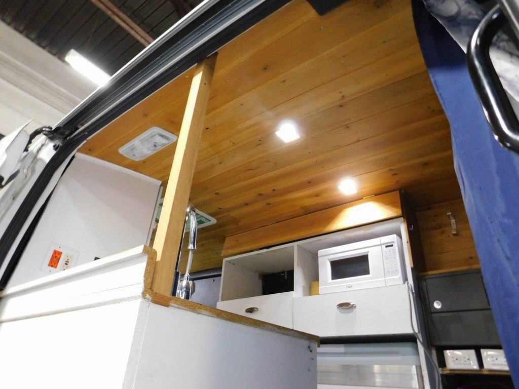 Used 2019 Ford Transit 250 148 Medium Roof RWD image 37