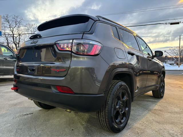 Used 2024 Jeep Compass Trailhawk image 10