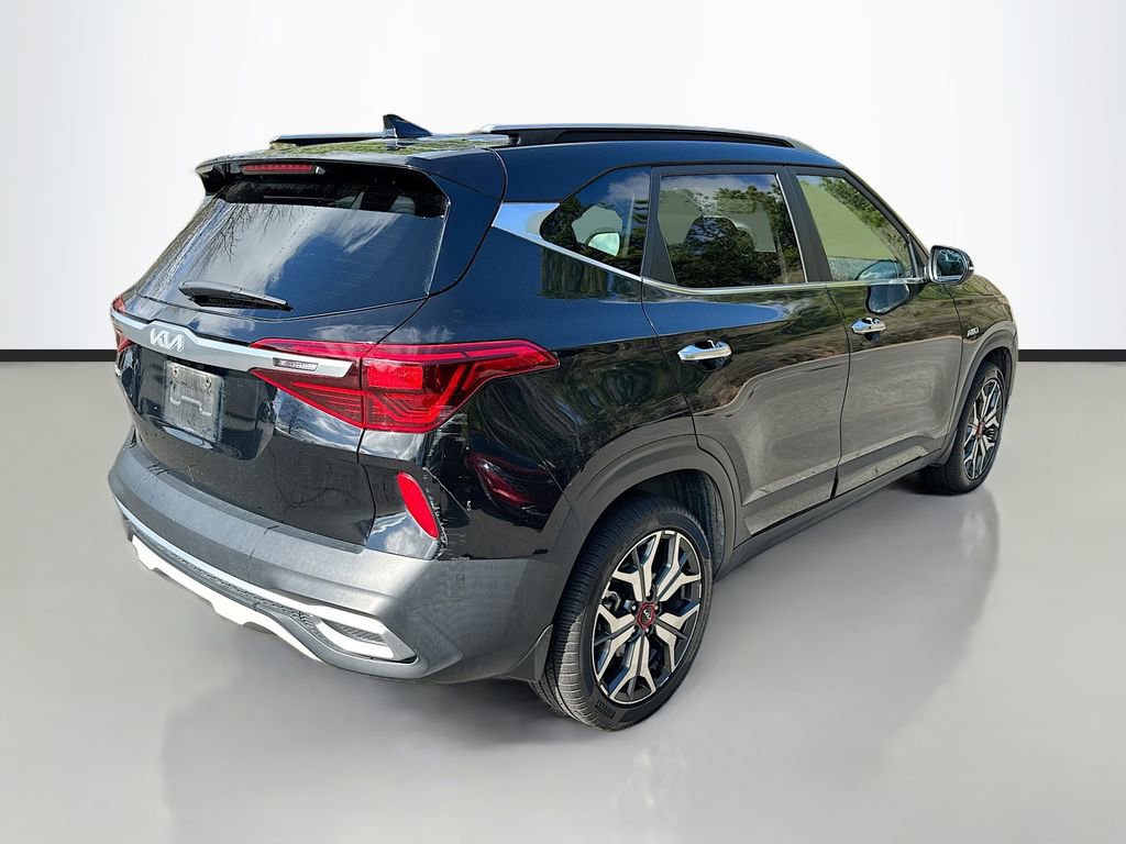 Used 2022 Kia Seltos SX w/ Sunroof Package image 7