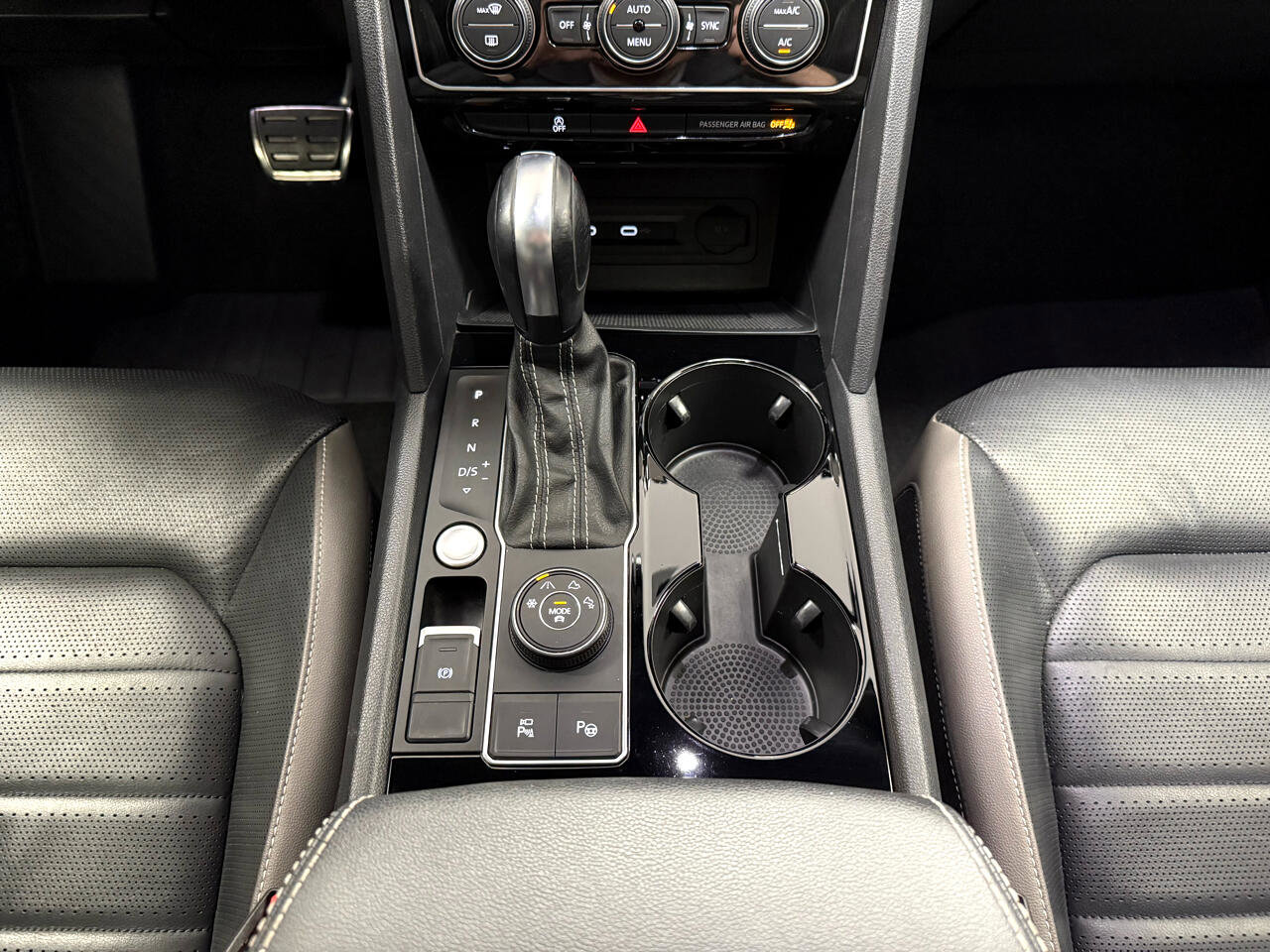 Used 2021 Volkswagen Atlas Cross Sport SEL Premium image 20