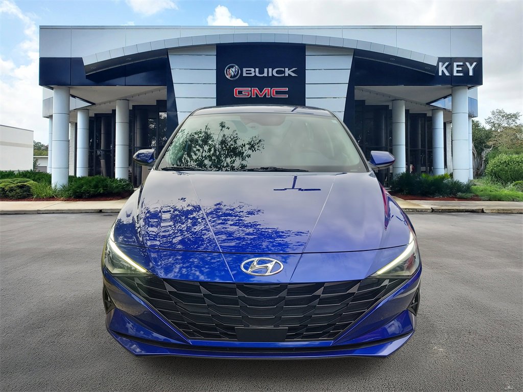 Certified 2023 Hyundai Elantra SEL w/ Convenience Package image 2