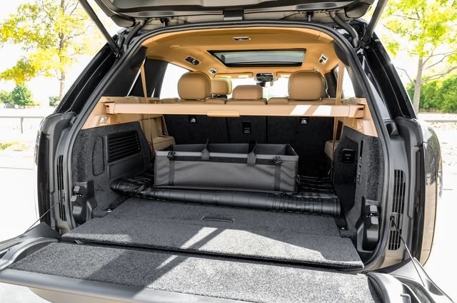 New 2027 Land Rover Range Rover Long Wheelbase SE AWD/4WD image 60
