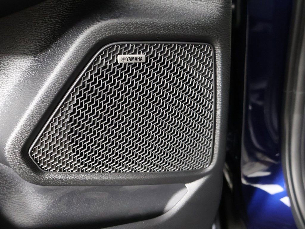 New 2025 Mitsubishi Outlander SE image 38