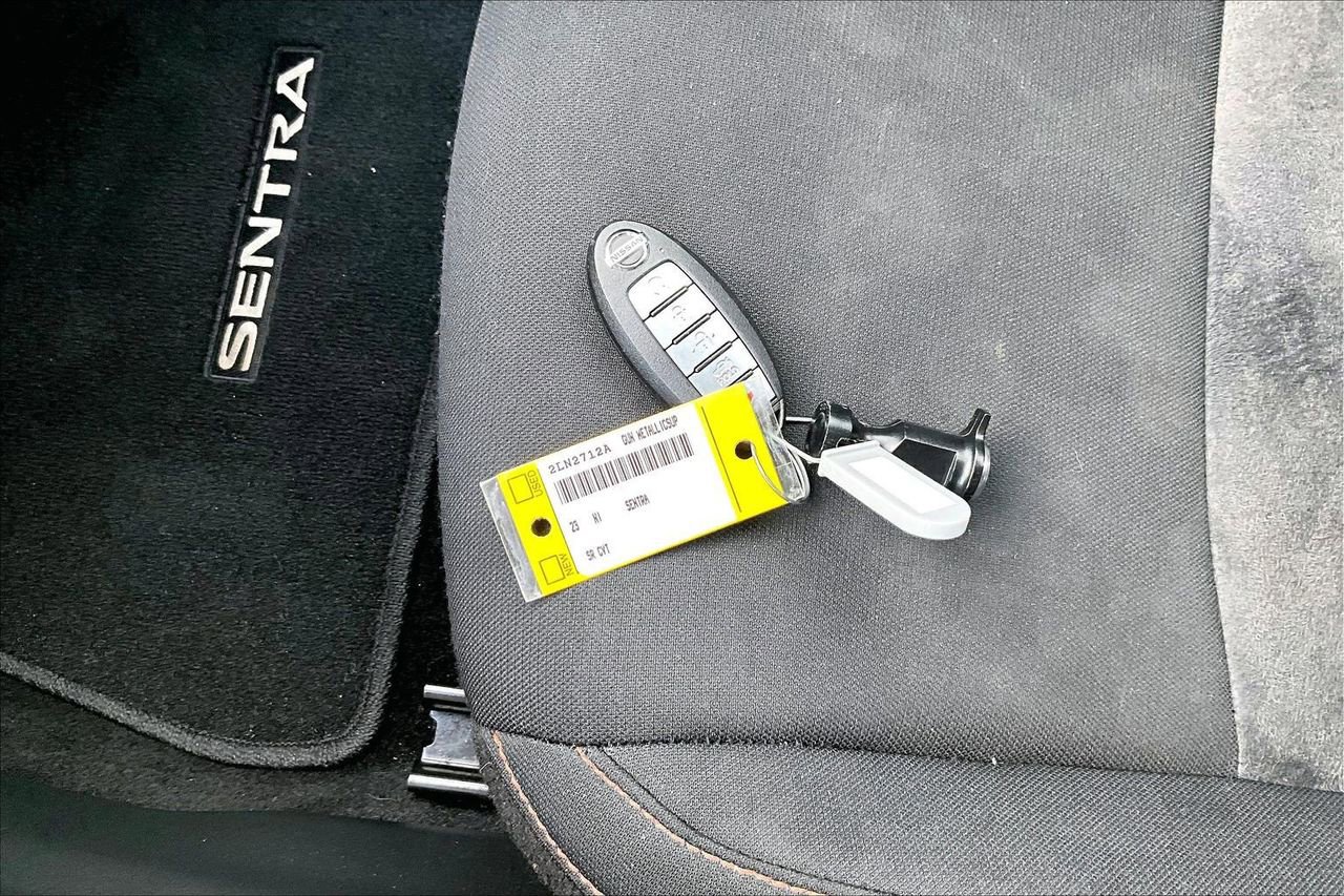 Used 2023 Nissan Sentra SR w/ Midnight Edition Package image 30