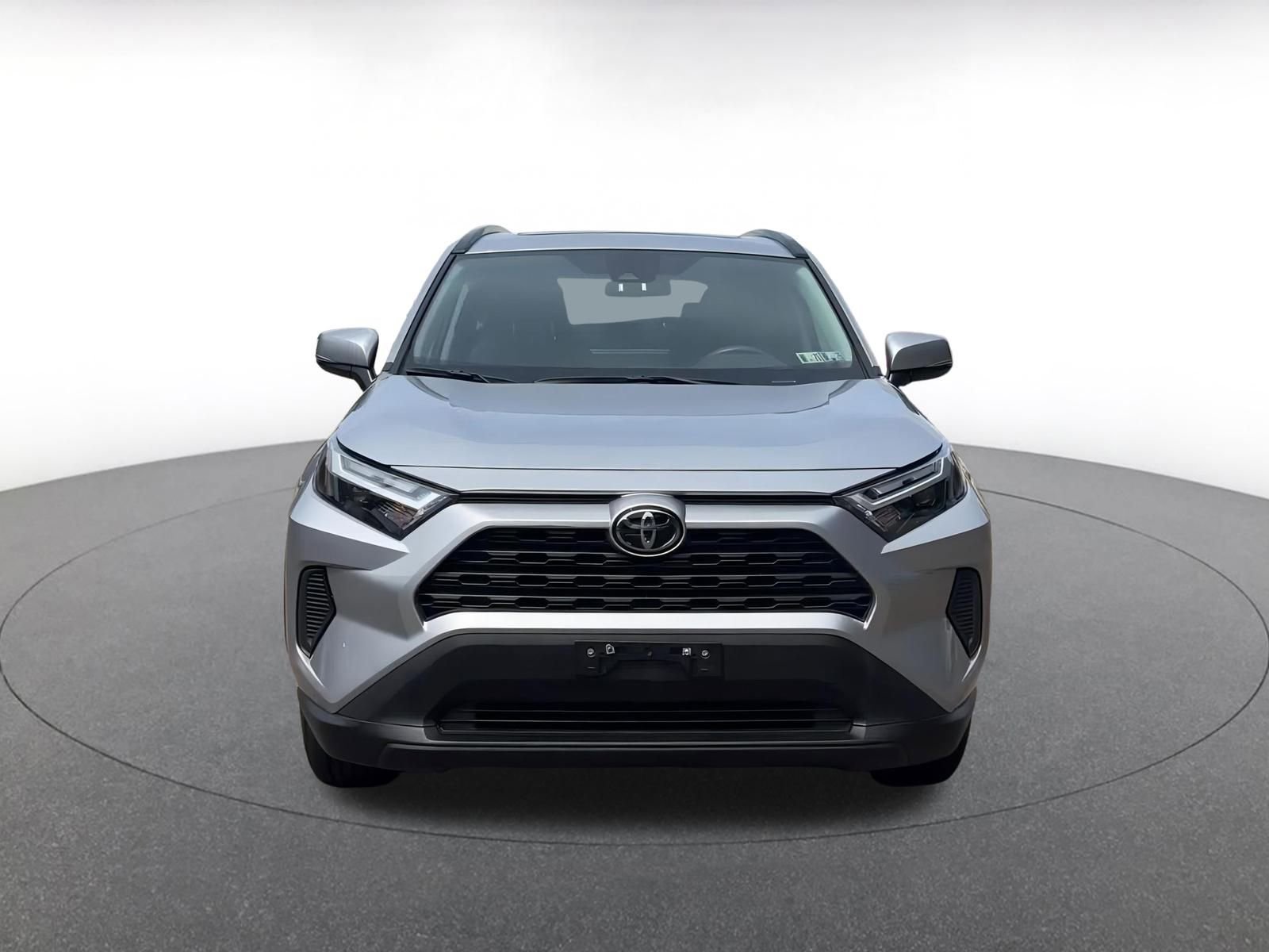 Used 2024 Toyota RAV4 XLE image 4