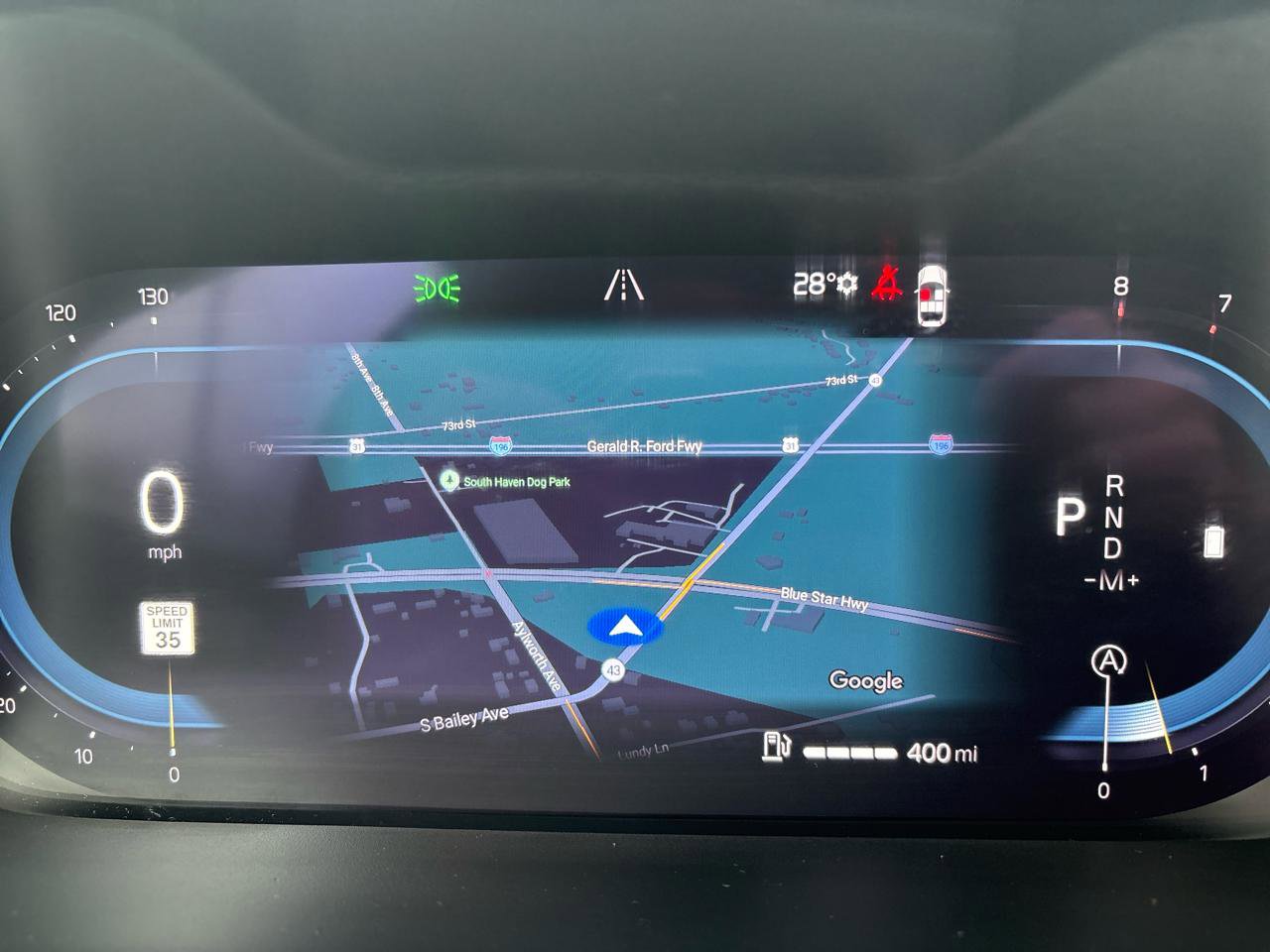 Used 2024 Volvo XC40 B5 Plus image 11