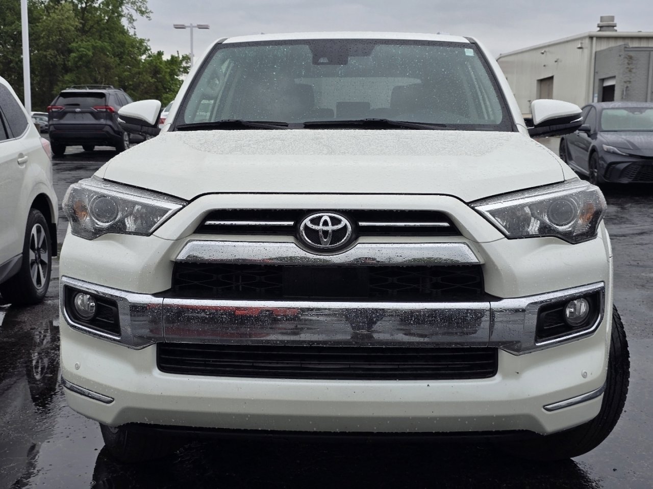 Used 2020 Toyota 4Runner Limited AWD/4WD image 2