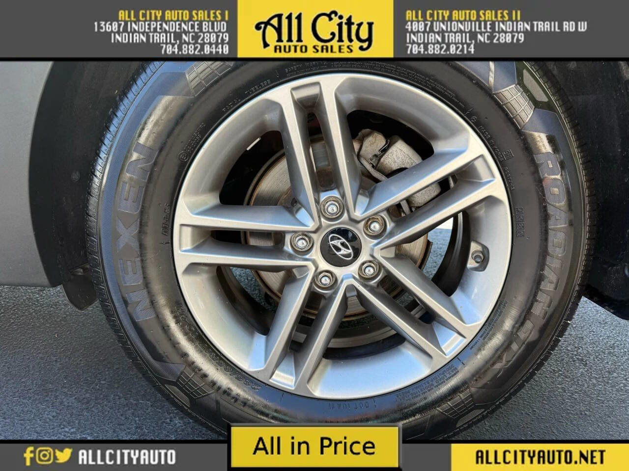 Used 2018 Hyundai Santa Fe Sport w/ 2.4L Value Package 02 image 30