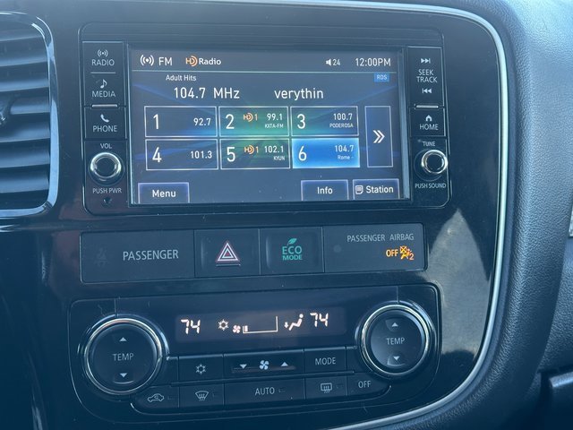 Used 2018 Mitsubishi Outlander ES image 22